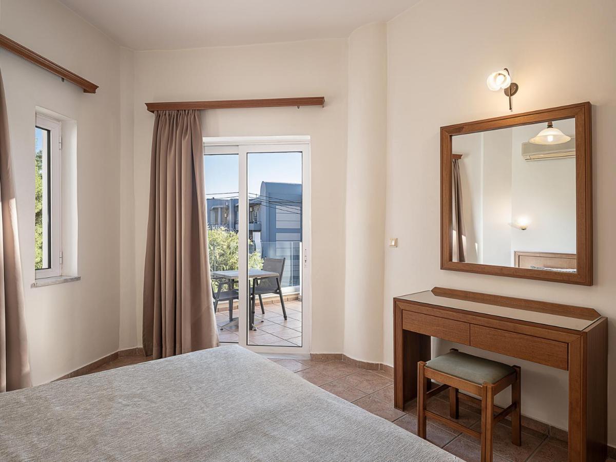 Nontas Hotel Apartments Daratsos Eksteriør billede