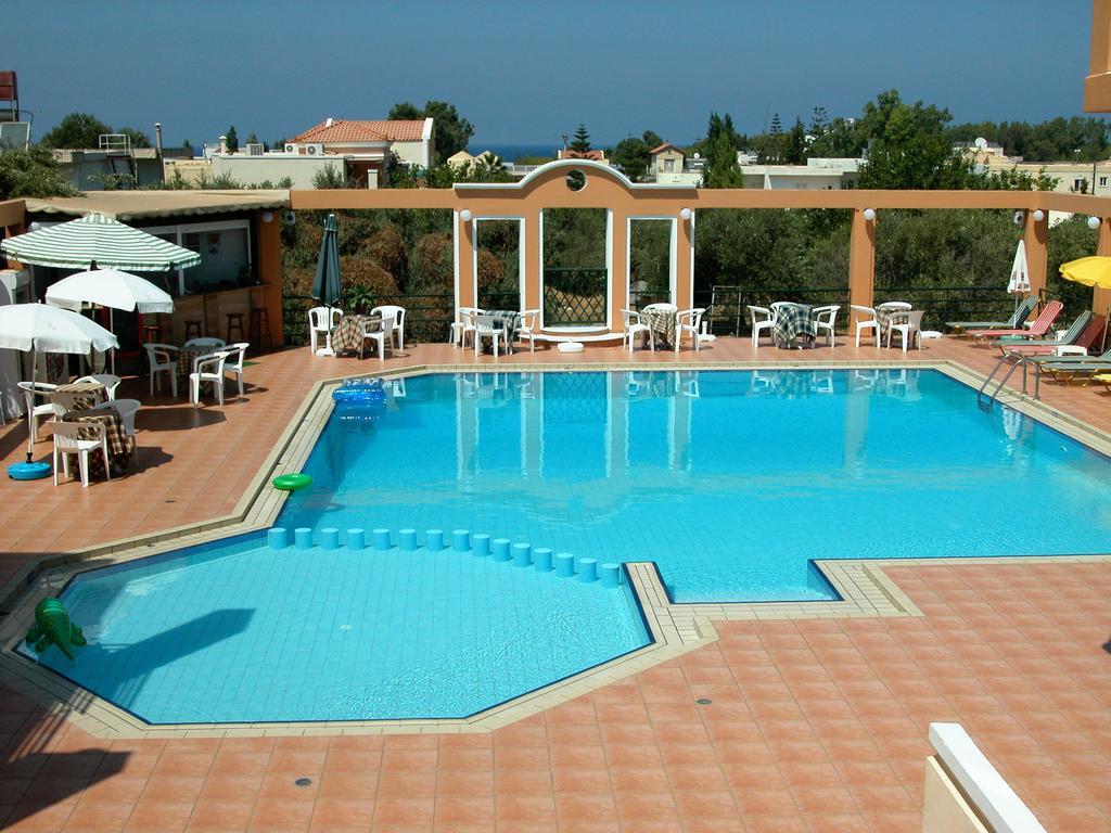 Nontas Hotel Apartments Daratsos Eksteriør billede